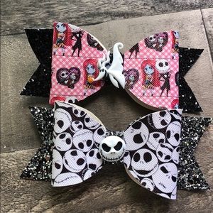 2 pk Disney’s Nightmare before Christmas hair bows